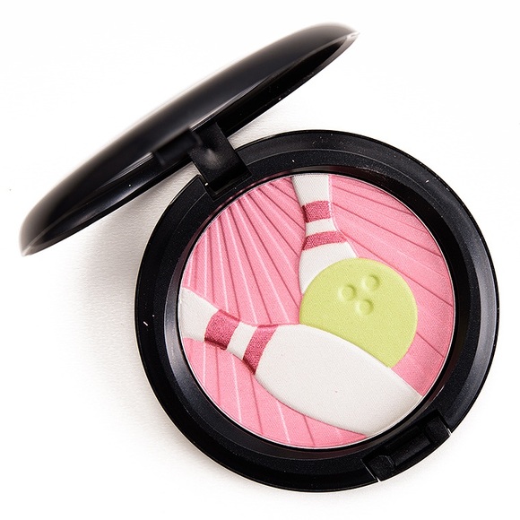 MAC Cosmetics Other - MAC Pearl Matte Face Powder